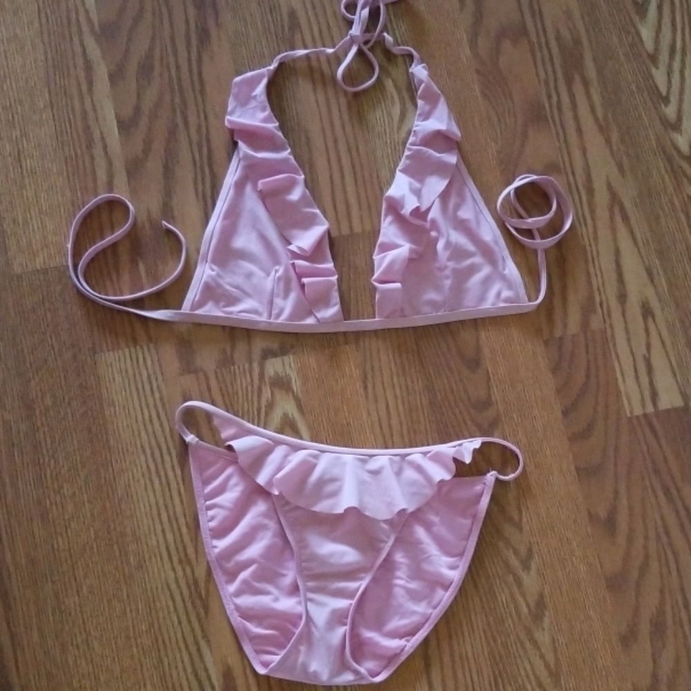 Bikini - Picture 7 of 7